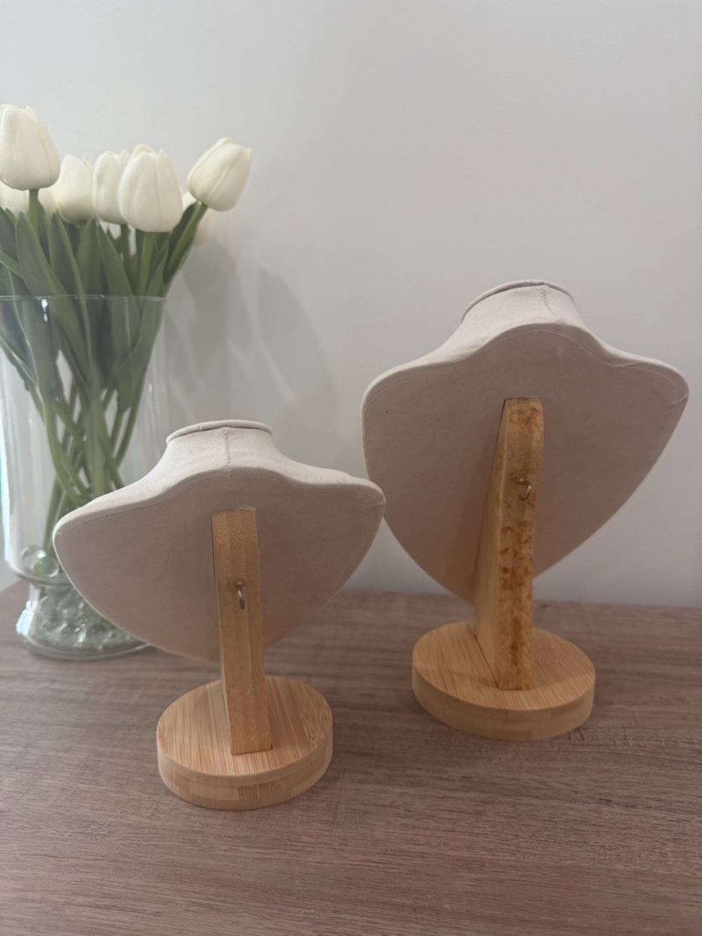 Neutral Jewelry Display Busts & Stands - Marble, Beige, and Gold - Picture 5 of 17
